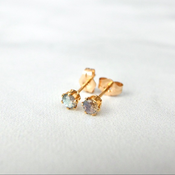 3mm labradorite stud earrings 14k GF - Picture 4 of 11